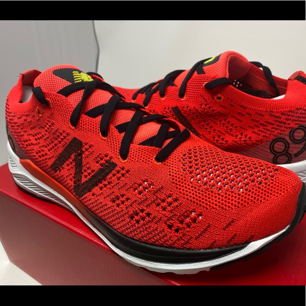 New Balance 890 v7